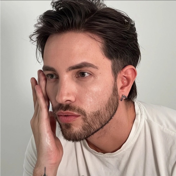 Tiege Hanley Super Serum - Picture 2 of 5